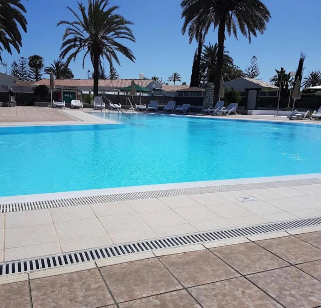 Buzzstays: 1-Bed Bungalow, Garden, Near Yumbo & Beach Maspalomas  Apartman Maspalomas (Gran Canaria)