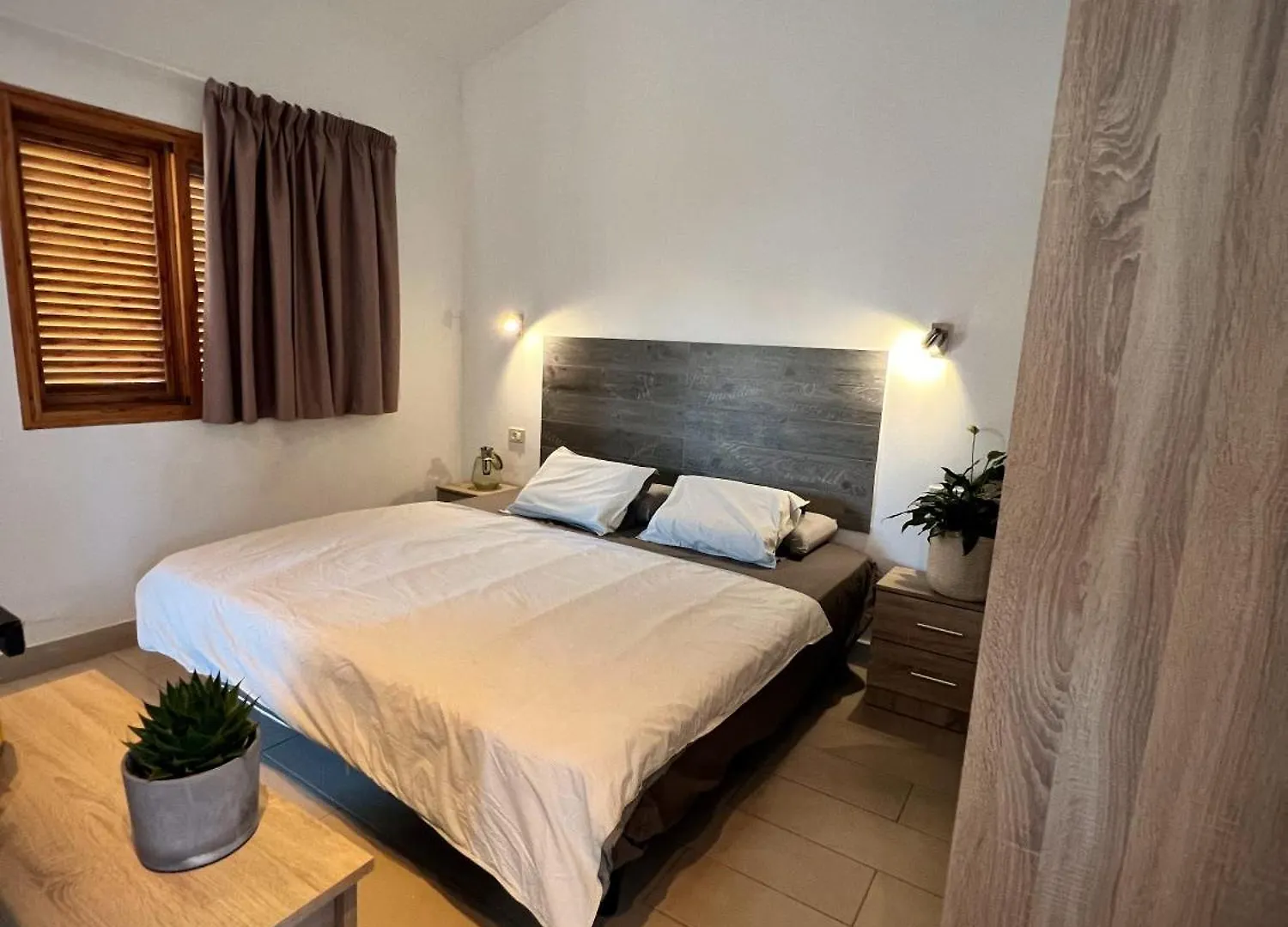 Buzzstays: 1-Bed Bungalow, Garden, Near Yumbo & Beach Maspalomas  Spanyolország